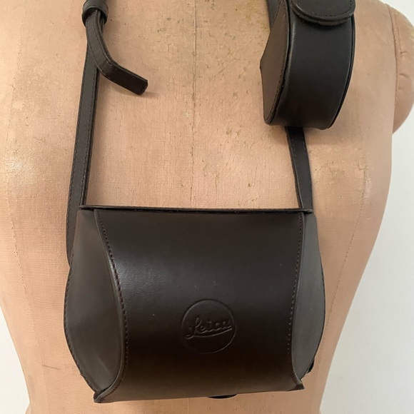 Leica 18722 Leather D-Lux 5 Ever-Ready Case - Picture 3 of 16